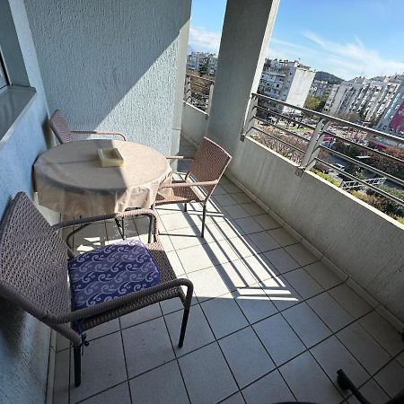 Great Location Two Bedroom Apatment "Maxim" Podgoriţa Exterior foto