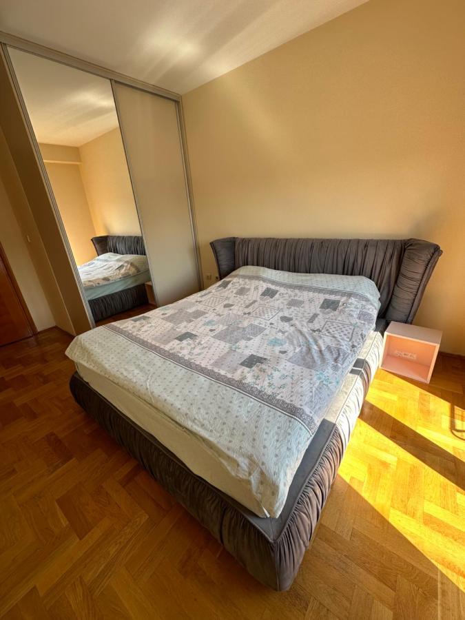 Great Location Two Bedroom Apatment "Maxim" Podgoriţa Exterior foto